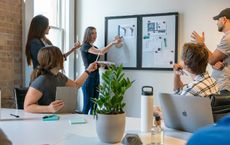 Article Image for Leading Teams Through Periods of Change