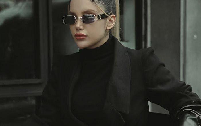 Article Image for The Evolution of Women’s Fashion and Confidence